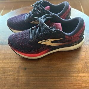Brooks Women’s Ghost 16 Neutral Running Shoe